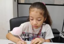 MENINA AUTISTA DE 7 ANOS LANÇA SEU PRIMEIRO LIVRO E TEM MAIS 14 PRONTOS